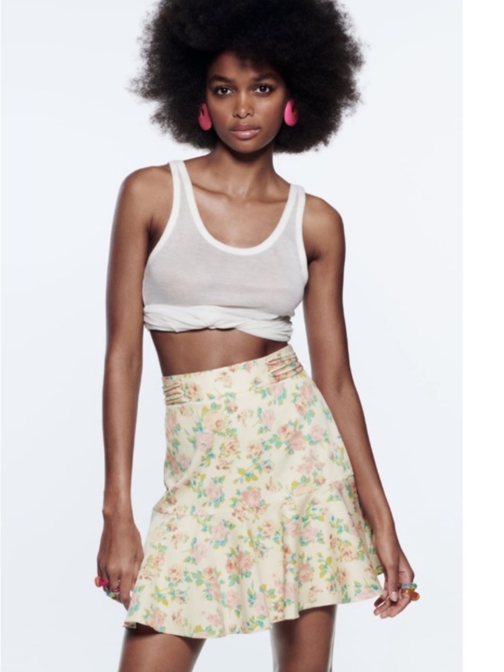 NWT  ZARA Floral Ruffle Hem Mini Skirt - Cream Floral